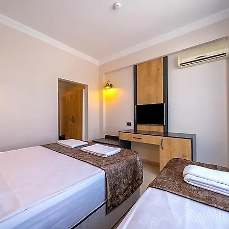 Azalia Garden Hotel Side